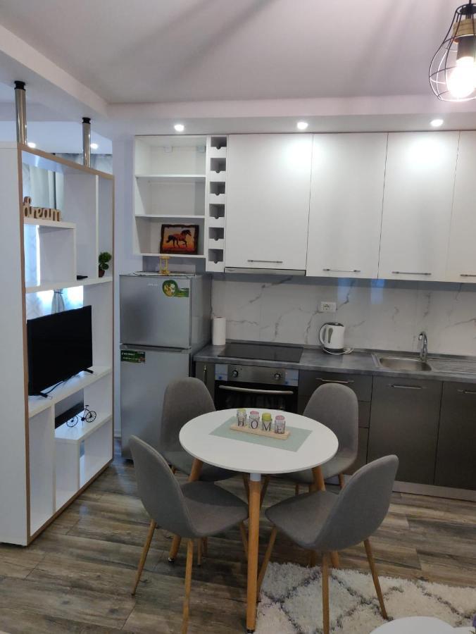 E&A Apartments Guesthouse Δυρράχιο Εξωτερικό φωτογραφία